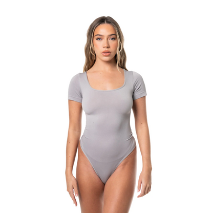 VIERKANT HALS STRING BODYSUIT